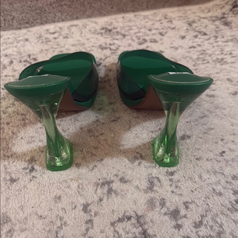 Steve Madden Emerald Green Heels - Picture 5 of 5